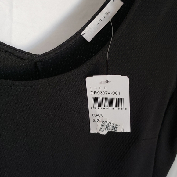 NWT textured black dress with pockets! - Picture 8 of 8